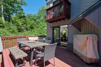 Birchwood Retreat: spacious & modern forest refuge