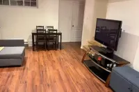 Chic Spacious Basement Pool WellServed No Kitchen