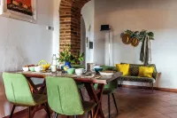 Typical apartment in Chianti Classico with Wi-Fi and A/C just a stone's throw from Siena