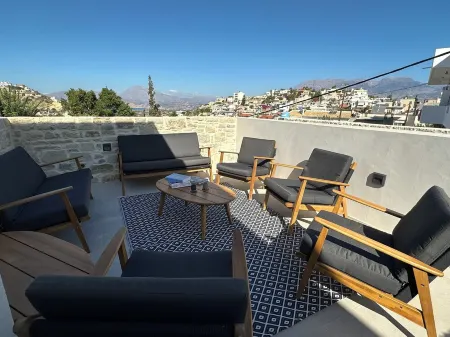 Villa in the center of Kamilari Village 3 bedrooms, swimming pool, ...