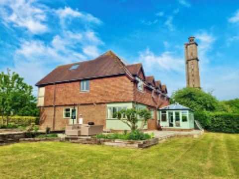 Stunning 7 Bedroom Escape Near New Forest and Beach - Large Garden - Sleeps 14