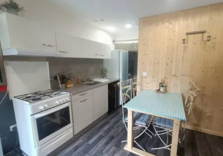 Joli Studio Cosy Отели в г. Комблу