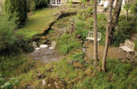 Kiln House: Idyllically situated Highland home with wildlife garden and river.