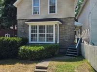 Spacious Decorated Apartment: Your Perfect Stylish Living Space Hotels in Manistee