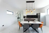 Villa Grey, spectacular views over all central Dalmatian islands Hotels in Vinišće