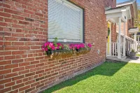 Stylish Midtown Flat – 20B
