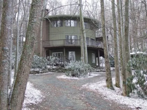 Spacious,Friendly,Warm and Cozy 5 Bedroom 3 Bath Family Home