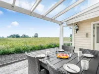 "Anneke" - 1.3km from the sea
