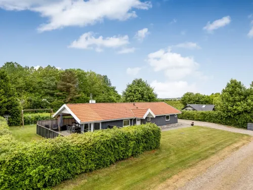 "Irlin" - 850m from the sea