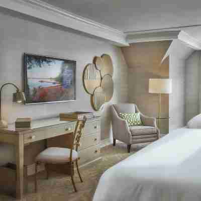 Château Vaudreuil Rooms