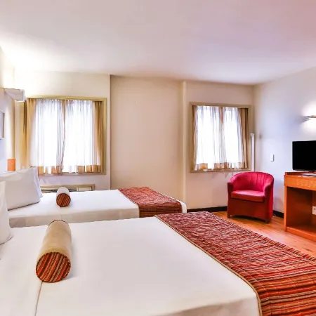 Comfort Suites Brasília Отели рядом с достопримечательностью «Северное крыло»