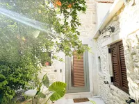 3A Tree Traditional Houses Ξενοδοχεία στην πόλη Χουδέτσι