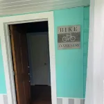 Bohemian Bike 2-BR Cottage in Downtown Inverness