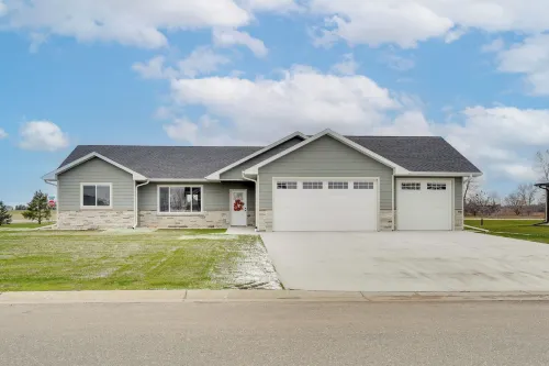 Family-Friendly Brookings Home 3 Mi to Downtown! - 3-Star