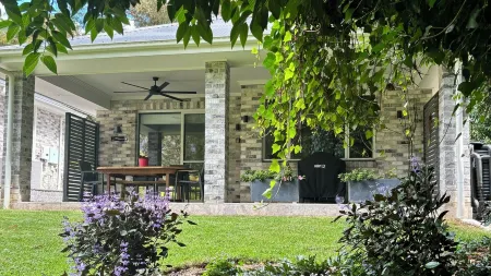 Self Contained Cottage in Bowral with Fireplace