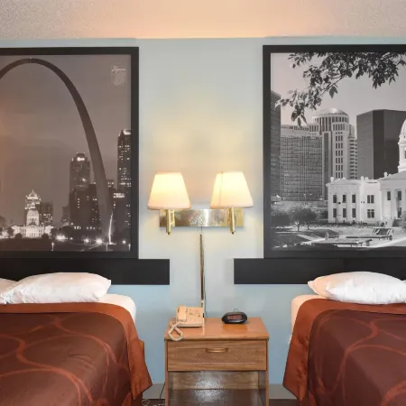 Super 8 by Wyndham Carthage