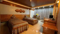 Citi Hotel Hilongos - بار