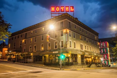 Hume Hotel & Spa Отели рядом с достопримечательностью «Парк Лейк Сайд»