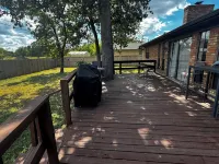 Stylish, dog friendly, recently renovated home <3 miles from Texas A&M.