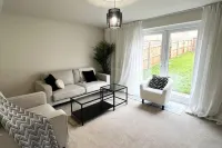 3-Bed House Sleeps 5 Free Parking