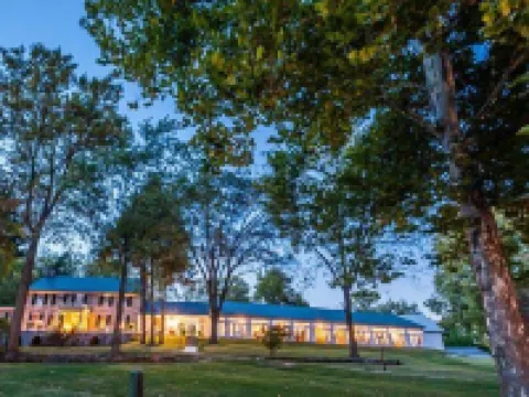 Stocks Manor Bed and Breakfast Hotels in Upper Allen Township