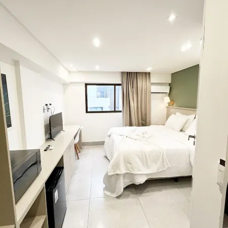 Arpoar Suites by Day by Day Отели рядом с достопримечательностью «Пляж Кабу-Бранку»