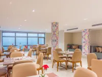 Ewaa Express Hotel - Al Hamra Hotels near King Saud Mosque