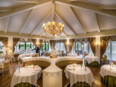 Villa Franceschi Hotel & Resort Hotels in Mira