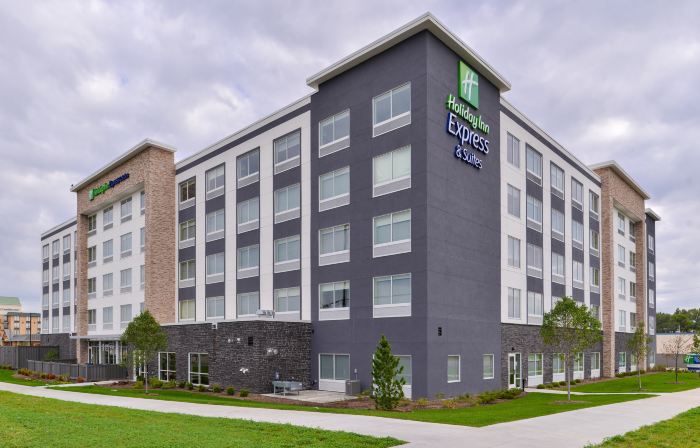 Holiday Inn Express & Suites MALL OF AMERICA - MSP AIRPORT by IHG