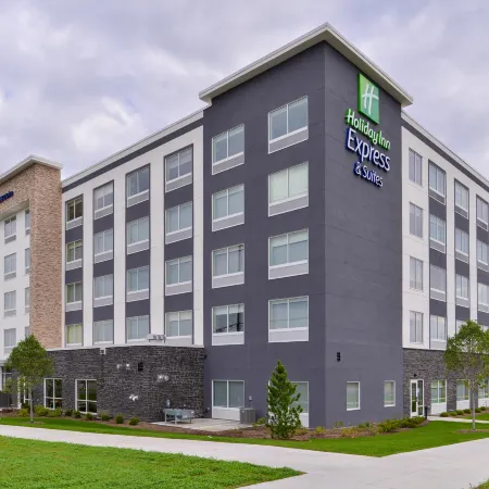 Holiday Inn Express & Suites MALL OF AMERICA - MSP AIRPORT by IHG