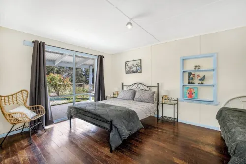 French Island General Store Hotels in Hastings