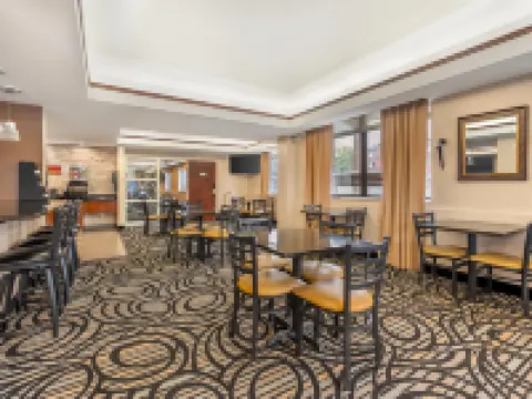 Best Western Plus Louisville Inn  Suites Hotels in Boulder County