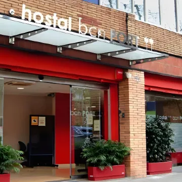 Yomo Hostal BCN Port Отели рядом с достопримечательностью «Готический квартал»