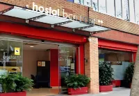 Yomo Hostal BCN Port Hotels near Maritime Museum