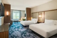 Fairfield Inn & Suites Hanford - parking