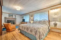 Pet Friendly Home w/ Hot Tub, Patio & Game Room! - 3-Star