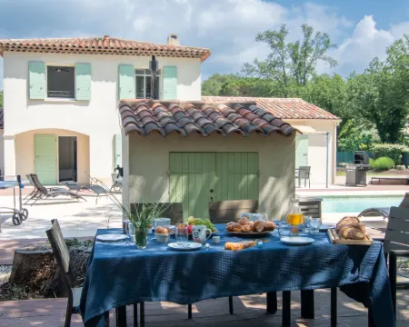 Villa Matisse Hotels in Bagnols-en-Foret