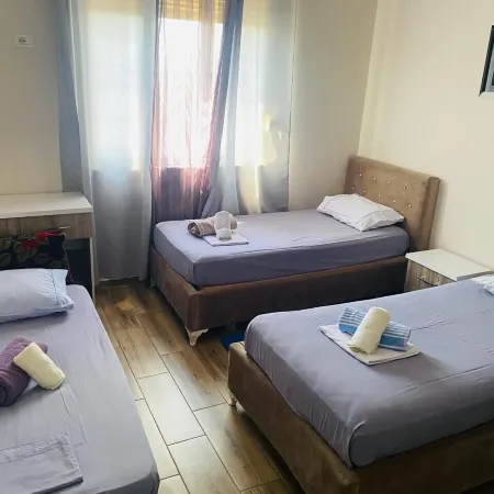 Rezidenca Shopi Apartments Отели в г. Эльбасан