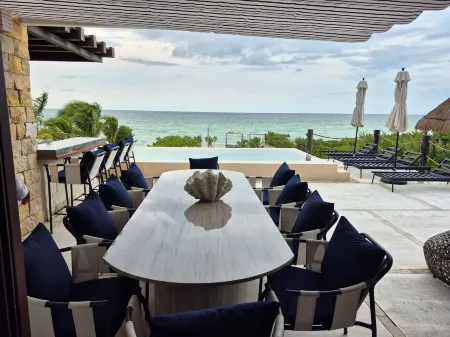 Trobbu Boutique Collection San Bruno