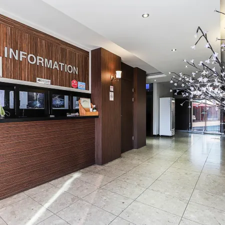 Goodstay Bandi Hotel Отели рядом с достопримечательностью «Стадион Пхаджу»