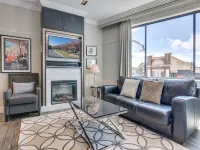 Mountain Retreat, Steps from Train Station