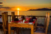 La Digue Island Lodge - breakfast