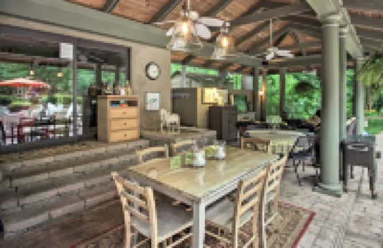 The White Elephant Inn Getaway w/ Pool & Hot Tub!