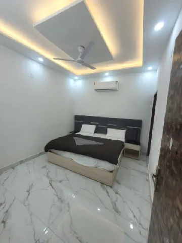 ルームシャラ ホテル スコーピオ Tomb of Adham Khan周辺のホテル