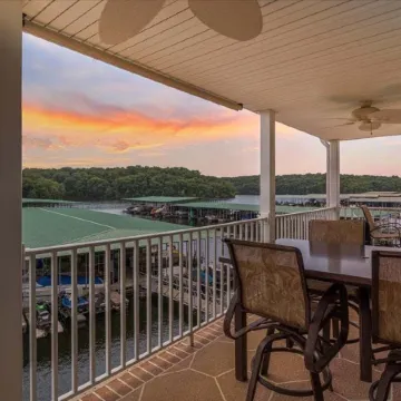 Lakeview Condo, Pools, Patio With Grill, Near PB2 Launch