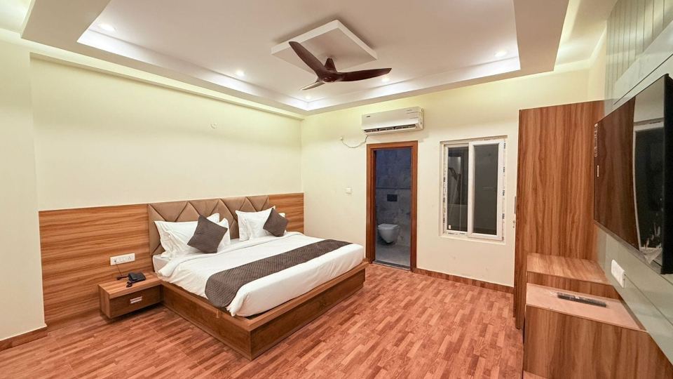 The Prominence Hotel Greater Noida