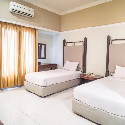 Tryas Hotel Hotel berhampiran Pusat Beli-belah Grage