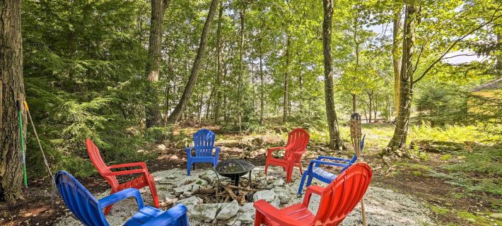 Pocono Summit Getaway with Game Room Walk to Lake! Hotels in Monroe County