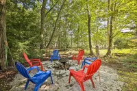 Pocono Summit Getaway with Game Room Walk to Lake!
