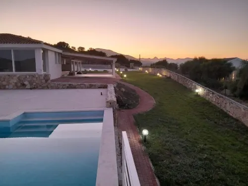VILLA MBITA DOMO RELAX LODGE - Homestays